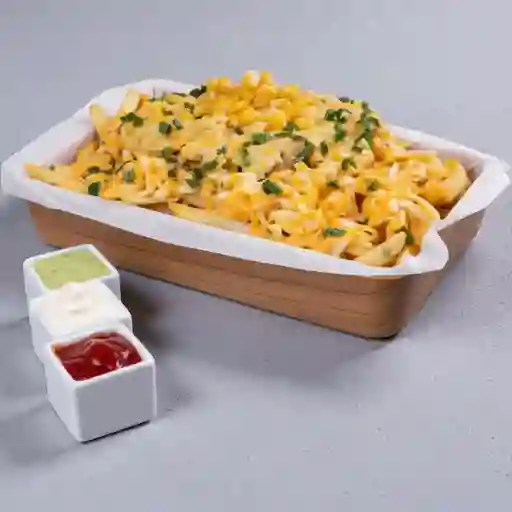 Papas Fritas con Cremoso Choclo