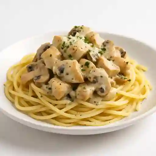 Pollo Champiñones en Salsa Bechamel
