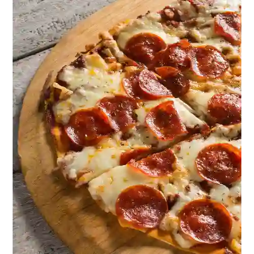 Pizza Pepperoni Simple ( Familiar)