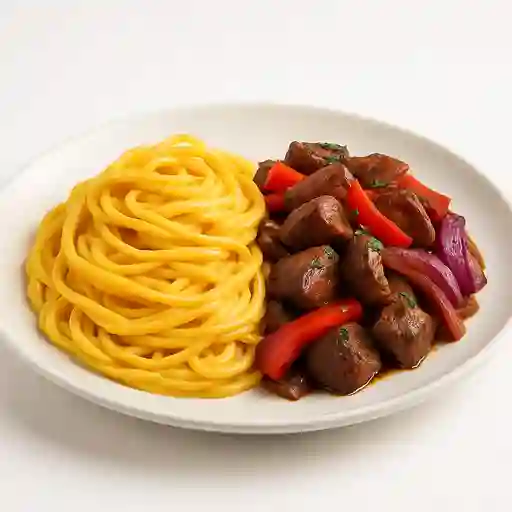 Spaghetti Ala Huancaina con Lomo Saltado
