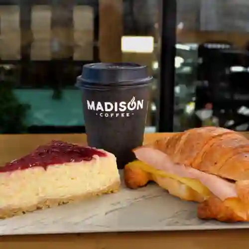 Café, Apple Pie O Cheesecake y Sandwich