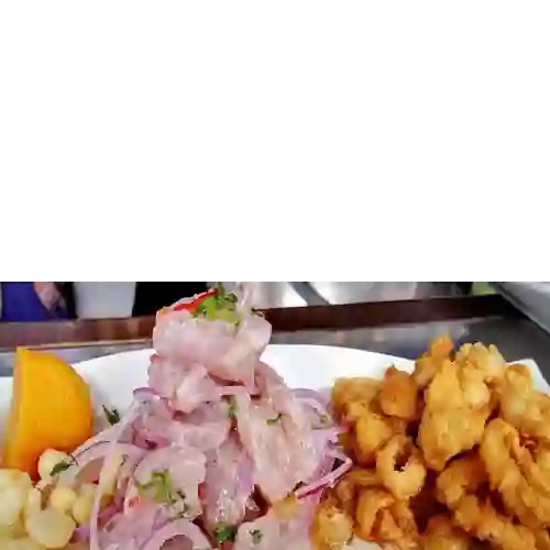 Ceviche Carretillero Peruano