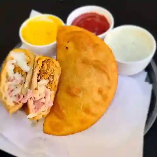 Empanada Cordon Blue