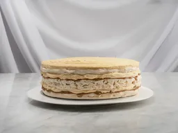 Torta Merengue Lúcuma 22 cm