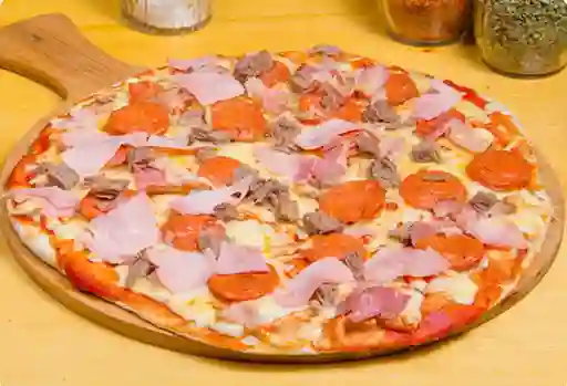 Pizza Mediana Francis Bacon