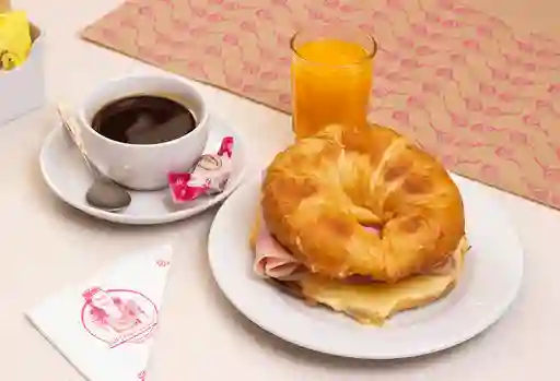 Desayuno Croissant Jamón Queso
