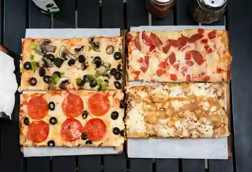 4 Trozos de Pizza a Elección