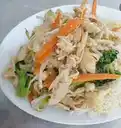Colacion Chapsuí de Pollo con Chaufan