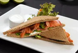 Sandwich Salmón Ahumado