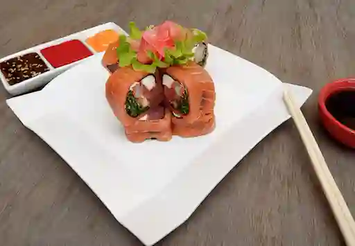 Sushi Ura Maki Sake