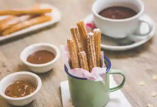 Combo Chocolate Caliente y Churros