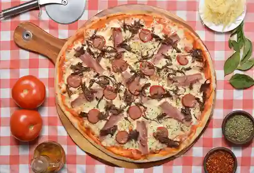 Pizza Germana Familiar