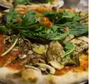 Pizza Funghi E Prosciutto Cotto
