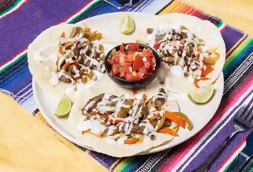 Tacos Lomo Salteado