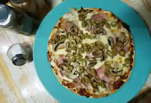 Pizza Sevillana