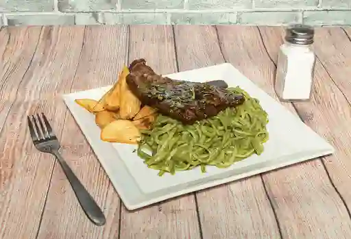 Tallarín Al Pesto con Bistec