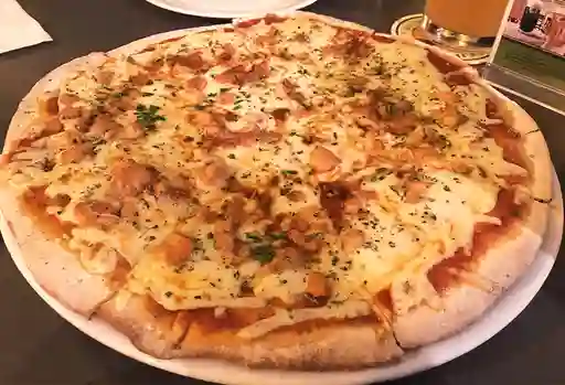 Pizza Pollo Bechamel Familiar