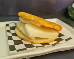 Arepa Queso Guayanes