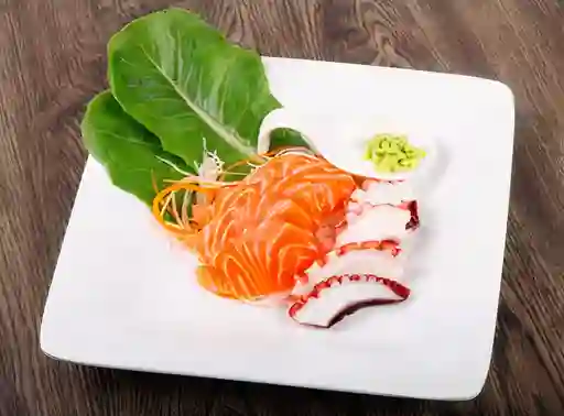 38 B Sashimi Mixto Pulpo / Salmon