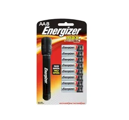 Energizer Pilas Alcalinas AA y Linterna