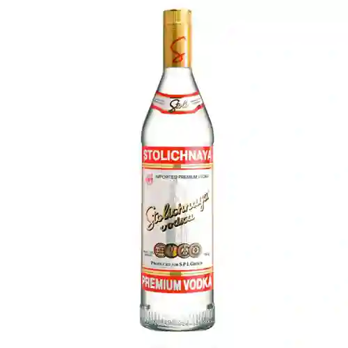 Stolichnaya 40 750cc + Bebida o Jugo 1.5lt