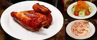 1/4 Pollo + Arroz Chaufa + Ensalada