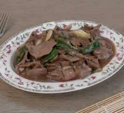 Carne Mongoliana con Arroz 5/U Wantan