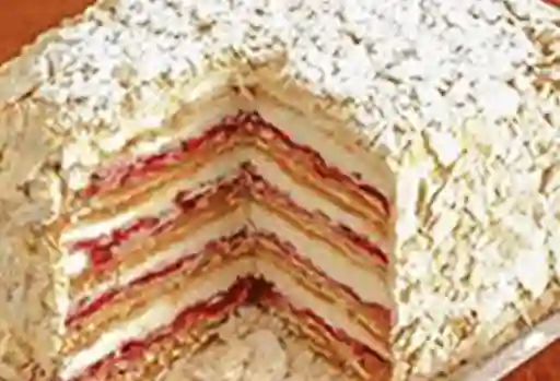 Torta Milhojas Frambuesa, Manjar y Crema