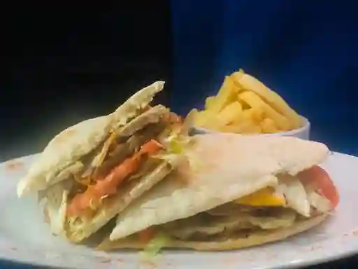 4 Sándwich Estilo Argento + 4 bebidas 350 ml