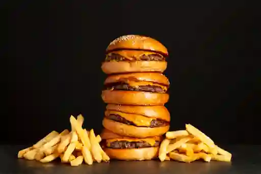 4 Cheese Burger + 4 fritas super Crunch.