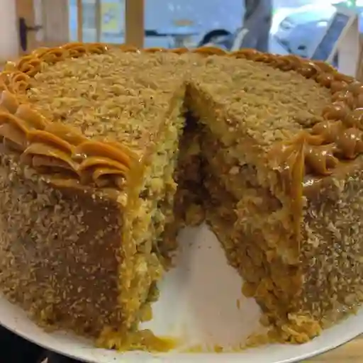 Torta Manjar Nuez