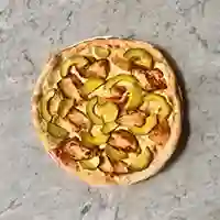 Pizza chicken avocado