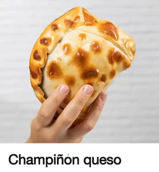 Empanada Champiñón y Queso Fundido