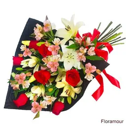 Ramo de Liliums Rosas y Alstroemerias Diana