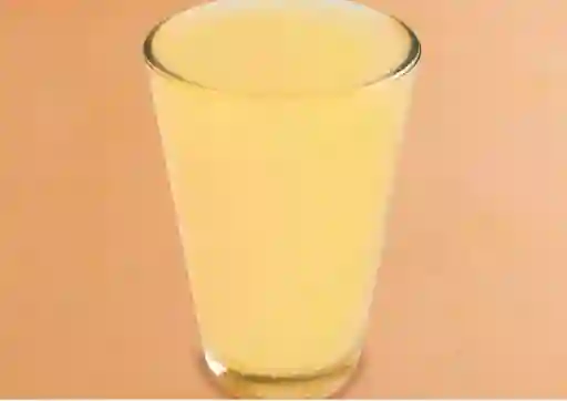 Agua de Piña, Frutilla y Limón