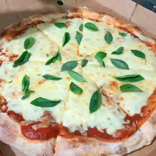 Pizza Margherita 33