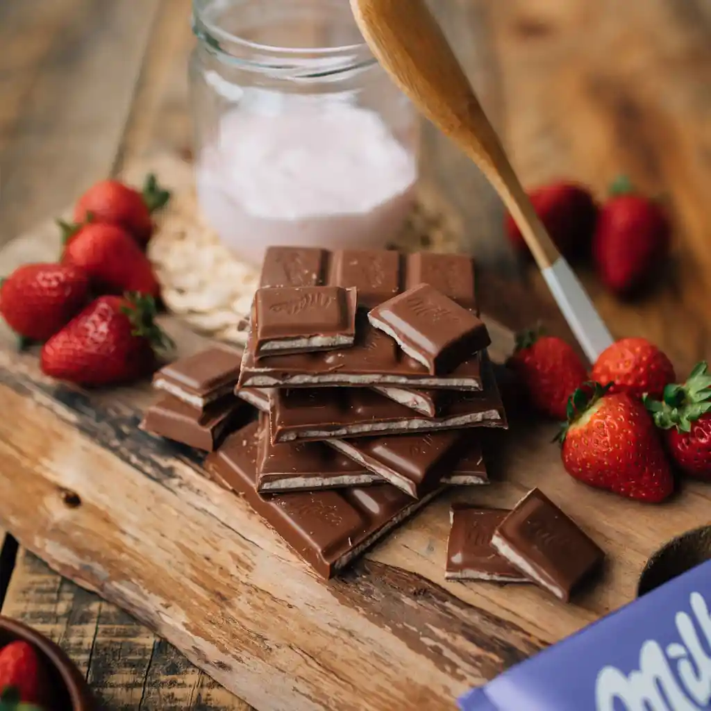 Milka Chocolate Yoghurt Frutilla Erdbeer