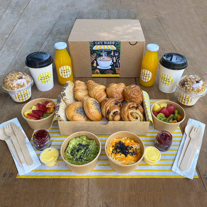 Caja de Desayuno Francés para Compartir