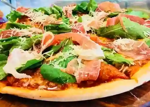 Pizza Prosciutto Crudo Italiano y Rúcula