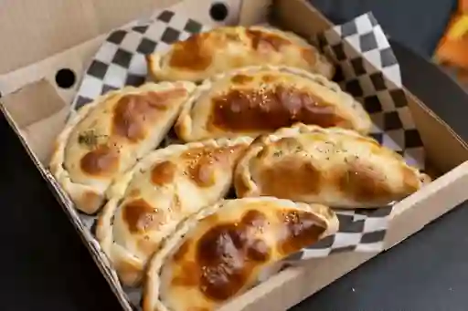 Box 6 Empanadas Horno