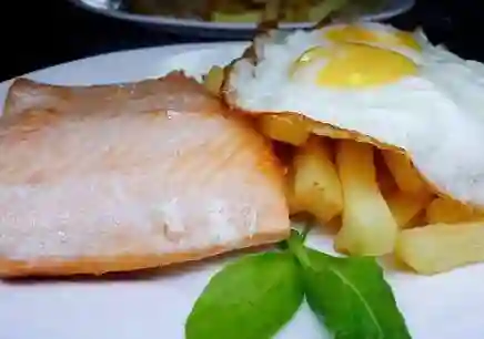 Salmon a Lo Pobre