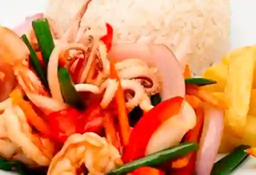 Saltado de Mariscos