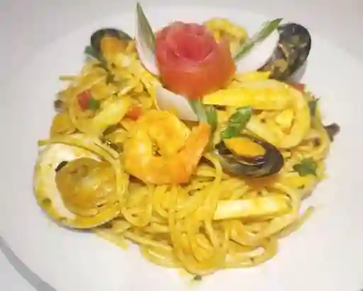 Fetuccini Frutos Del Mar