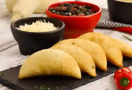 Empanada Domino