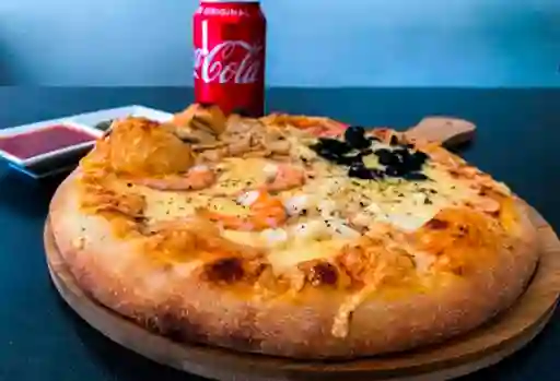 Pizza 4 Estaciones Familiar