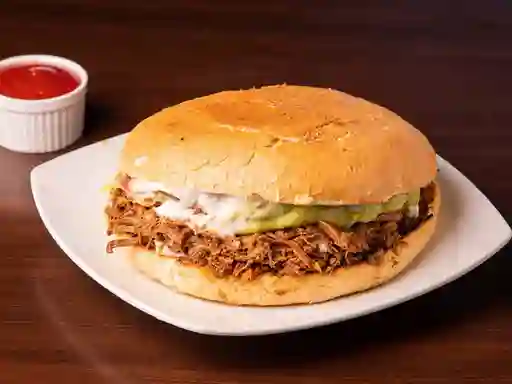 Sándwich Mechada Italiana Grande