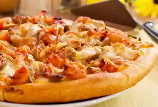 Pizza Mediana de Pollo Barbecue
