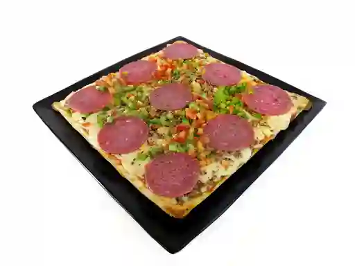 Pizza Familiar de Salame