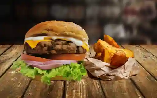 Classic Burger 2.0 & Papas