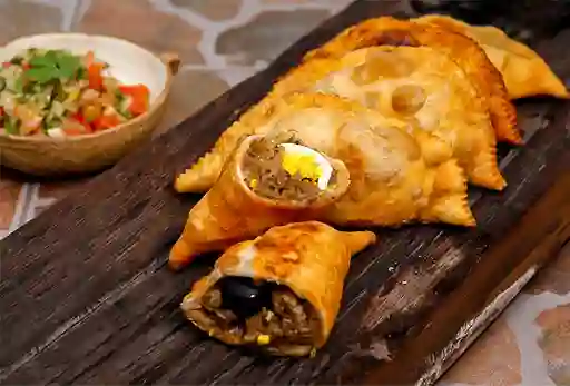 Empanadas Tradicionales Pino